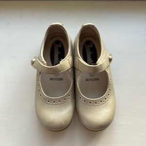 FootMates Cream Kids Dress Shoes